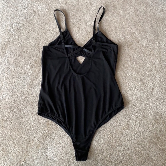 Lira bodysuit - Picture 2 of 6